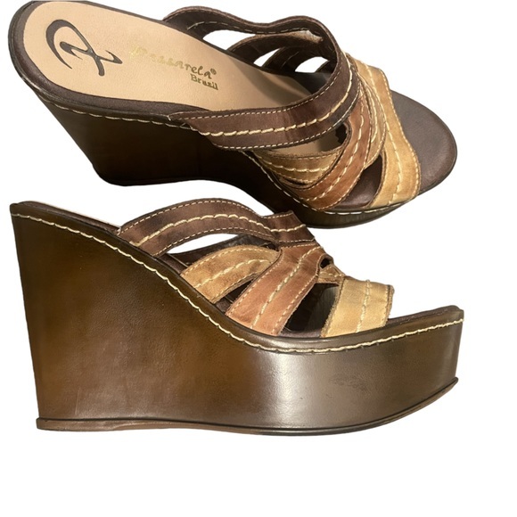 Passarela Brazil Terra Stitched Strap Leather Wedge Sandal; size 6 women’s - Picture 8 of 11